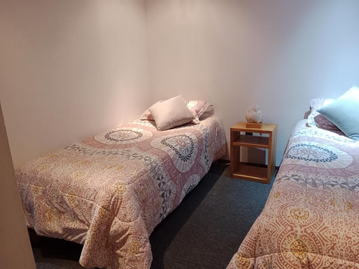 Almer Hostal Punta Arenas Extérieur photo