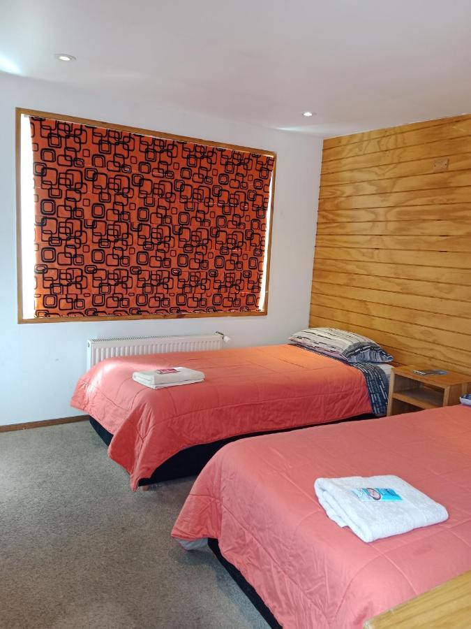 Almer Hostal Punta Arenas Extérieur photo