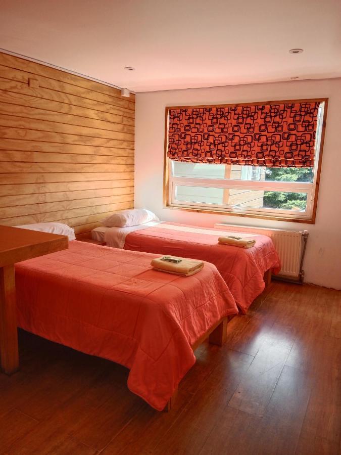 Almer Hostal Punta Arenas Extérieur photo