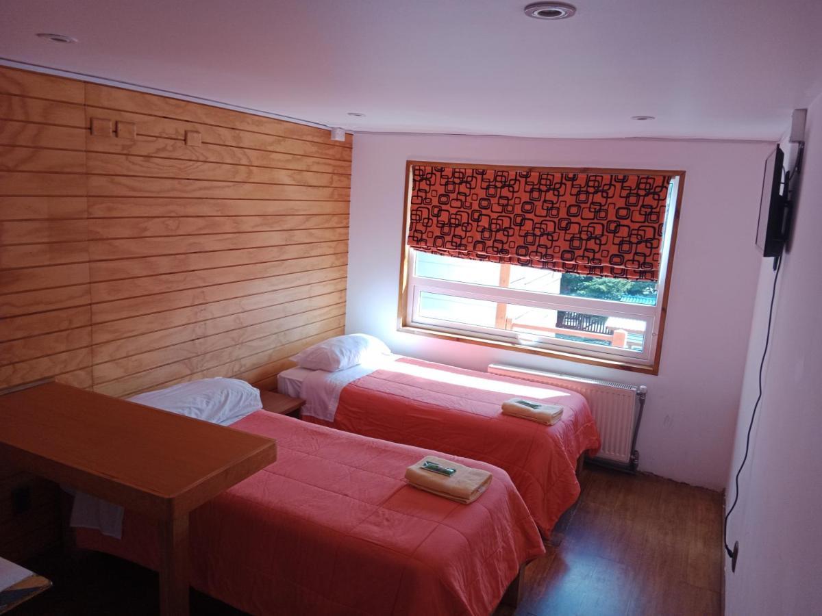 Almer Hostal Punta Arenas Extérieur photo