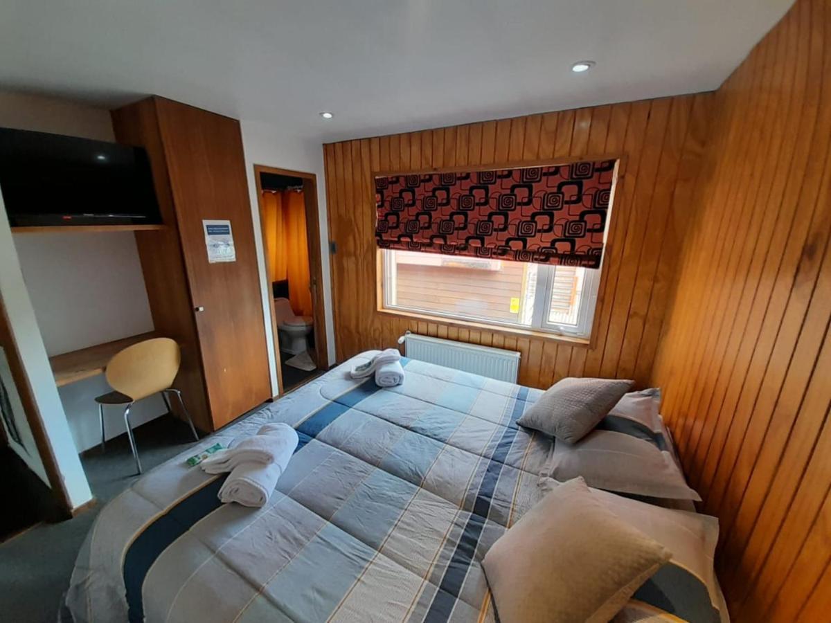 Almer Hostal Punta Arenas Extérieur photo