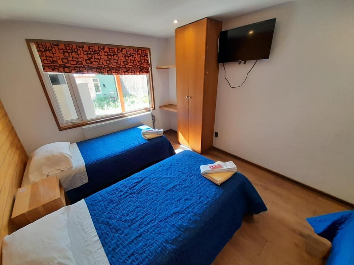 Almer Hostal Punta Arenas Extérieur photo
