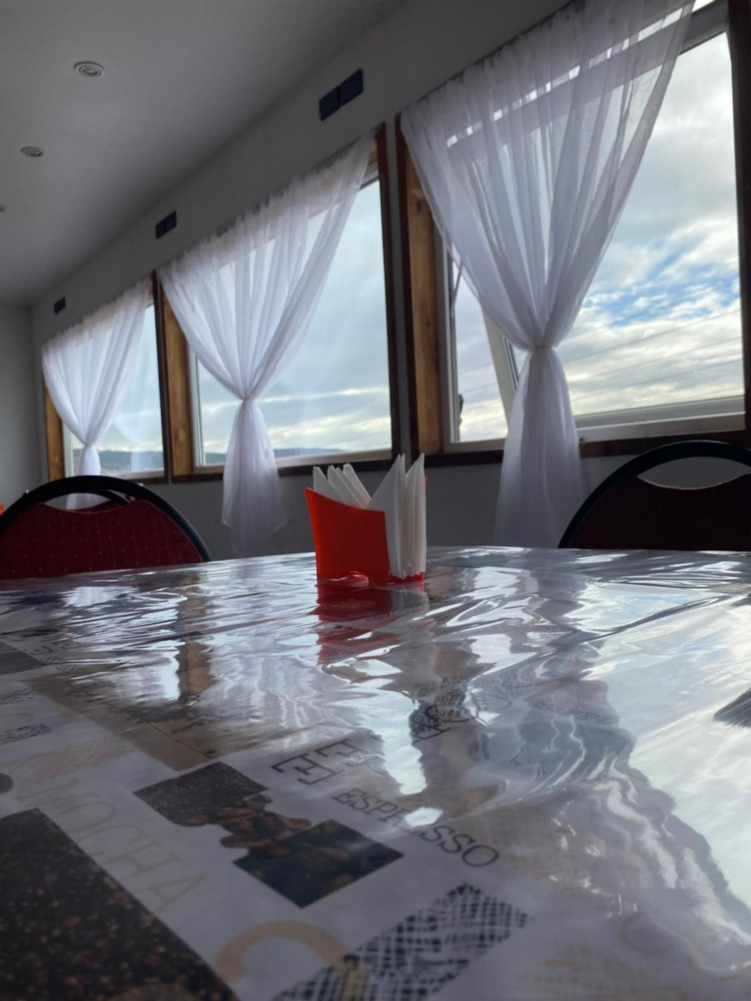 Almer Hostal Punta Arenas Extérieur photo